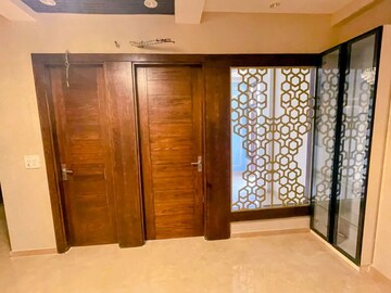 Bedroom in 3 BHK Builder Floor at Shakti Khand 2 – for Sale