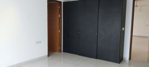 Room in 4 BHK Apartment at Jayabheri The Peaks, Narsingi – for Rent