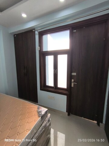 Room in 1 BHK Builder Floor at Saket – for Rent