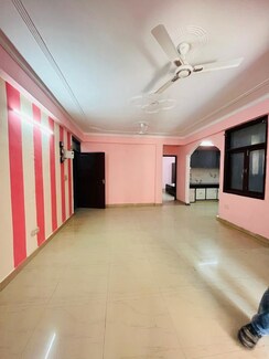 3 BHK Builder Floor For Rent in Saket