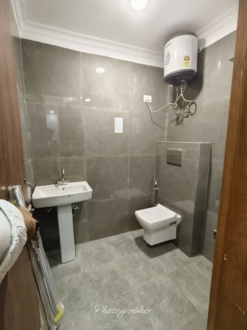 Bathroom in 1 BHK Builder Floor at Saket – for Rent
