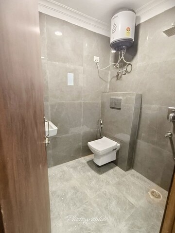 Bathroom in 1 BHK Builder Floor at Saket – for Rent
