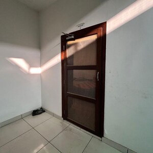 Room in  Pg at Garhi Village – for Rent