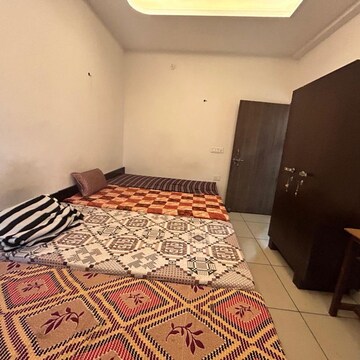 Bedroom in  Pg at Garhi Village – for Rent