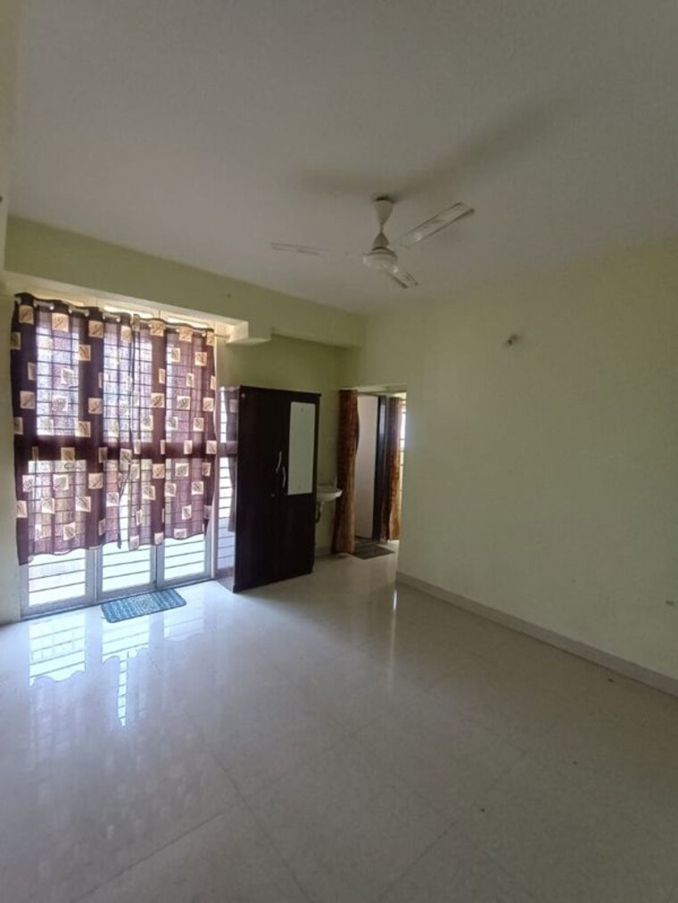 Room, 4-star-city 1 RK 550 Sq.Ft. Independent House In Hinjewadi Pune 9547474