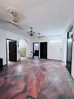 2 BHK Builder Floor For Rent in Saket