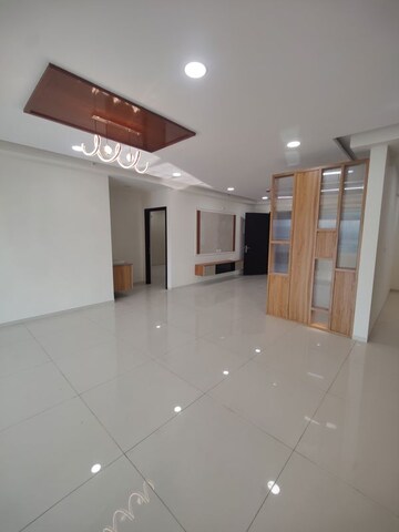 Room in 3 BHK Apartment at Rajapushpa Provincia, Narsingi – for Rent