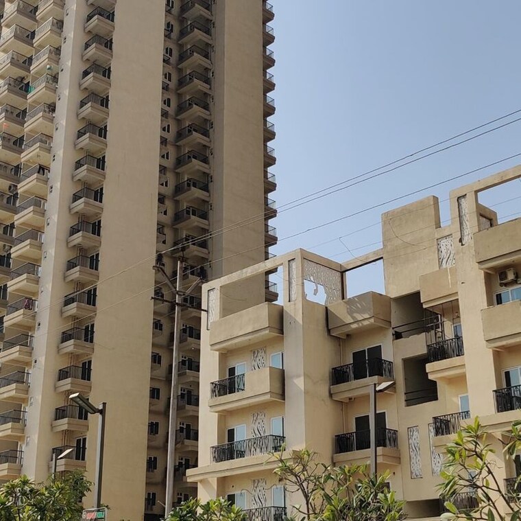 Exterior View, gaur-yamuna-city-16th-park-view 2 Bedroom 1115 Sq.Ft. Apartment In Sector 19 Yamuna Expressway Greater Noida 10035053