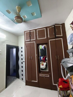 Furnished Amenities in 2 BHK Apartment at Dombivli West – for Rent