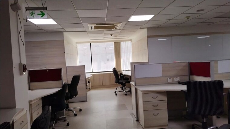 Team Area, alkapuri Commercial Office Space 2700 Sq.Ft. In Alkapuri Vadodara 10035071