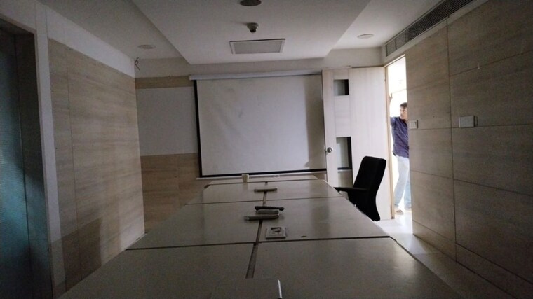 Kitchen, alkapuri Commercial Office Space 2700 Sq.Ft. In Alkapuri Vadodara 10035071