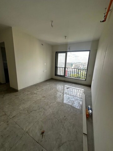 Room in 2 BHK Apartment at Ghatkopar East – for Rent