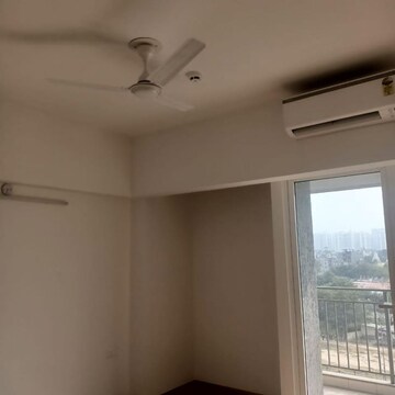 Room in 3 BHK Apartment at Godrej Woods, Sector 43 – for Rent