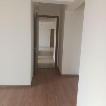 Room in 3 BHK Apartment at Godrej Woods, Sector 43 – for Rent