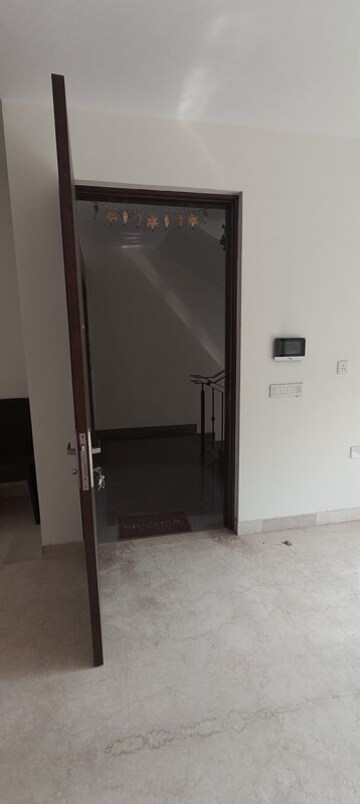 Room in 3 BHK Apartment at Adani Samsara Vilasa, Sector 63 – for Sale