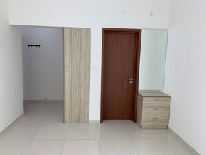 Room in 4 BHK Apartment at LnT Raintree Boulevard, Hebbal – for Rent