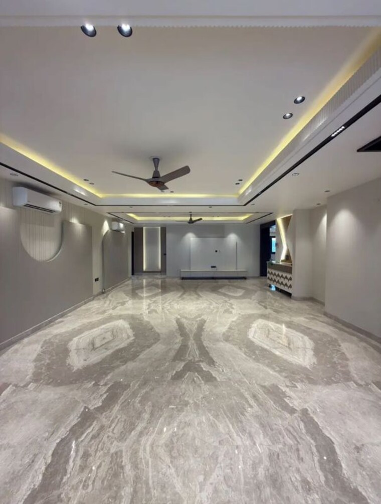 Master Bedroom, ss-100 4 Bedroom 585 Sq.Yd. Builder Floor In Sector 49 Gurgaon 10035136