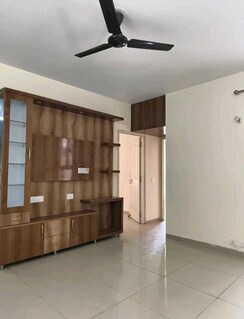 2 BHK Apartment For Rent in Wave Dream Homes