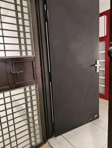 2 BHK Apartment – Entrance View at Wave Dream Homes, Wave City - for Rent