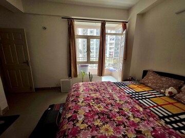 Bedroom in 2 BHK Apartment at Supertech Cape Town, Sector 74 – for Rent