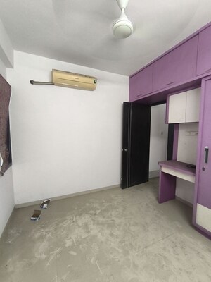 Room in 2 BHK Apartment at Radheshyam Krushnam Heritage, Nizampura – for Rent