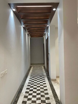Building Lobby in 3 BHK Builder Floor at Sector 82 – for Rent