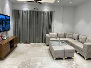 Living Room in 3 BHK Builder Floor at Sector 82 – for Rent