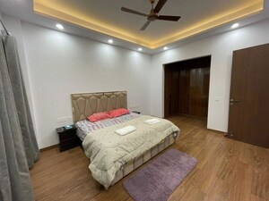 Bedroom in 3 BHK Builder Floor at Sector 82 – for Rent