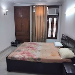 2 BHK Apartment For Rent in Sector 17