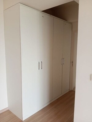 Room in 3 BHK Apartment at DLF Regal Gardens, Sector 90 – for Rent