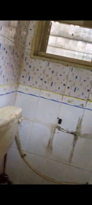 Bathroom in 2 BHK Apartment at Tilak Nagar – for Rent