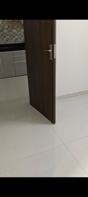 Room in Studio Apartment at Kurla East – for Rent