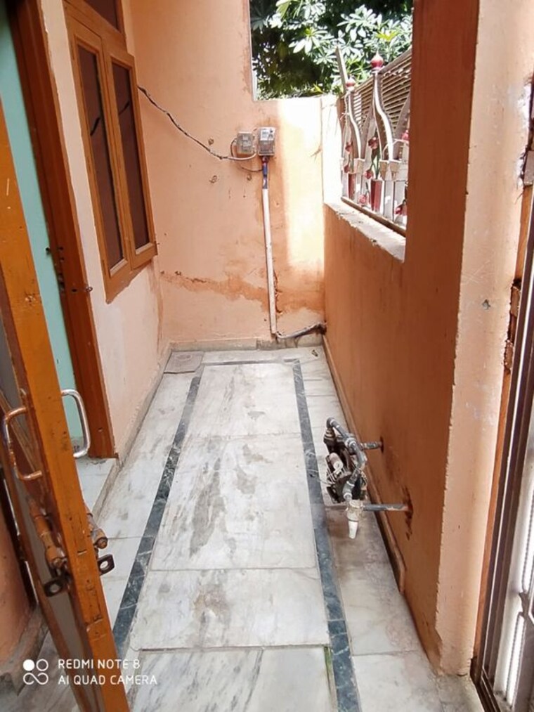 Balcony, alpha-1-rwa 4 Bedroom 150 Sq.Mt. Independent House In Alpha 1 Greater Noida Greater Noida 10035285