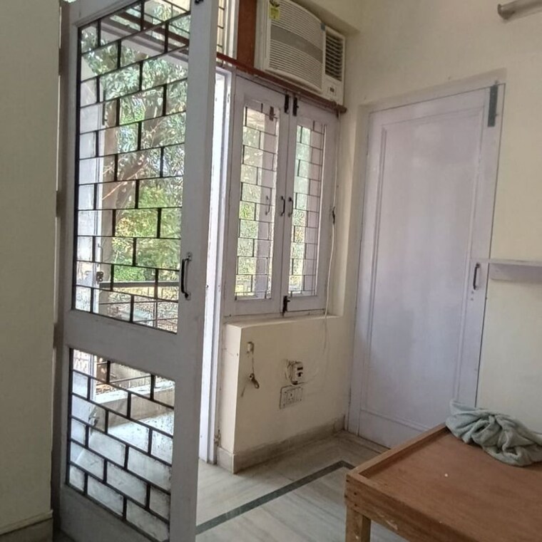 Living Room, saket 1 RK 400 Sq.Ft. Builder Floor In Saket Delhi 10035292