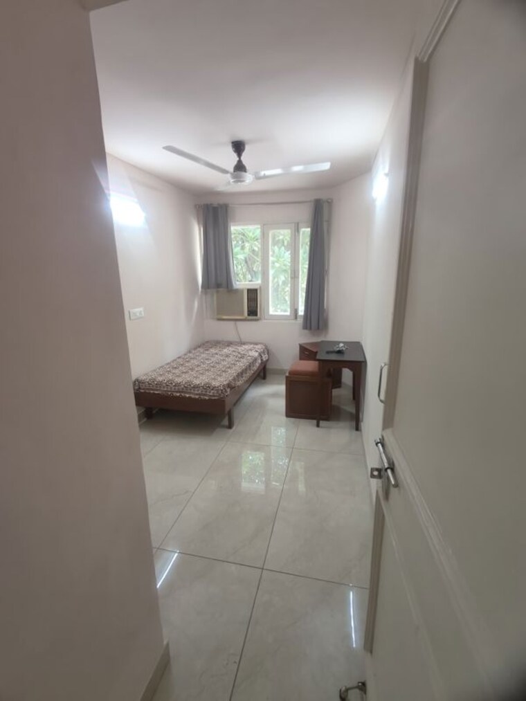 Bathroom, anmol-residency-noida 3 Bedroom 250 Sq.Ft. Apartment In Sector 59 Noida 10035296