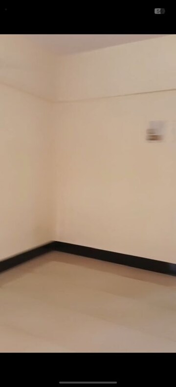 Room in 2 BHK Apartment at Andheri West – for Rent