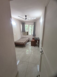 2 BHK Apartment For Rent in Logix Infotech Park