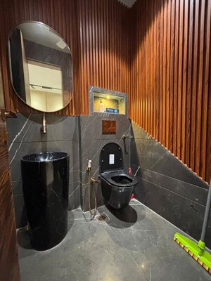 Master Bedroom in 3 BHK Builder Floor at Vetruvia Homes 3, Sector 17 – for Sale