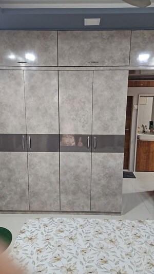 Master Bedroom in 2 BHK Apartment at Happy Home Heights, Mira Road – for Rent