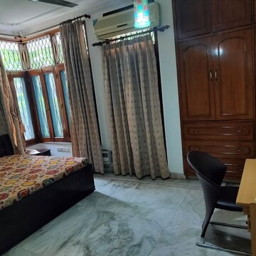 2 BHK Apartment For Rent in Sector 17