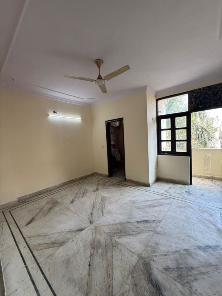 Room, kalkaji 2 Bedroom 1000 Sq.Ft. Builder Floor In Kalkaji Delhi 10035421