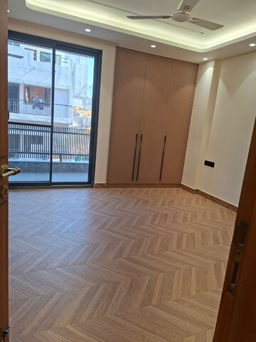 Bedroom in 3 BHK Builder Floor at South Extension ii – for Rent