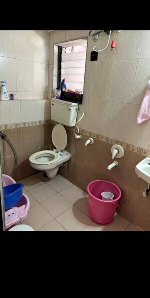 Bathroom in 1.5 BHK Apartment at Suman Sudha Apartment, Ghatkopar East – for Rent