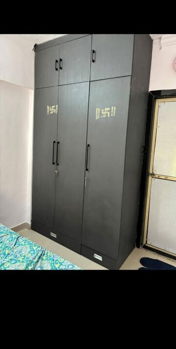 Furnished Amenities in 1.5 BHK Apartment at Suman Sudha Apartment, Ghatkopar East – for Rent