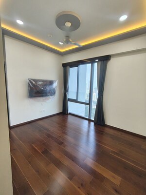 Room in 2 BHK Apartment at Piramal Mahalaxmi, Mahalaxmi – for Rent