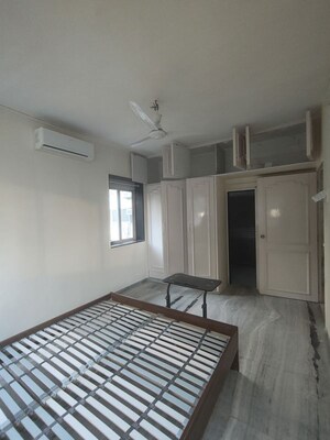 2 BHK Apartment For Rent in Shubhada Tower, Worli