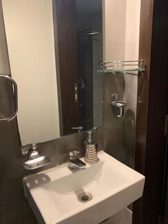 2 BHK Apartment For Rent in Textila CHS