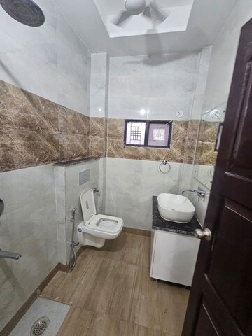 Kitchen in 2 BHK Builder Floor at Sushant Lok 3, Sector 57 – for Rent