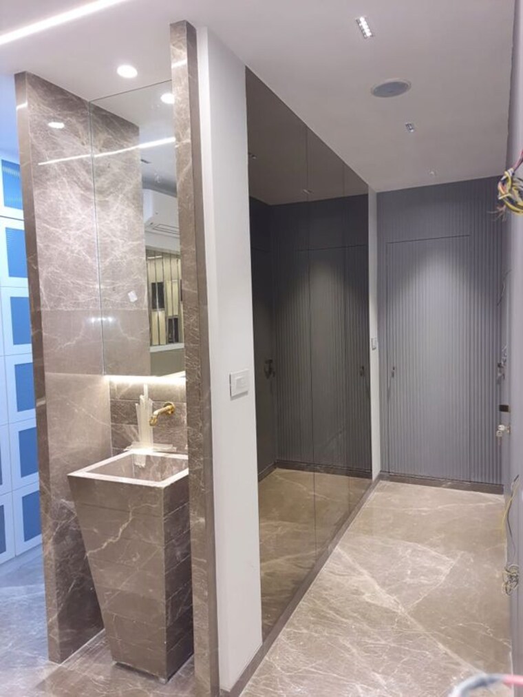 Bathroom, ruparel-ariana 3 Bedroom 1226 Sq.Ft. Apartment In Parel Mumbai 10035489