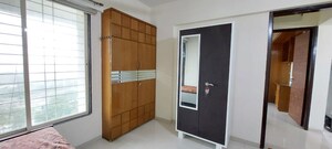 Room in 2 BHK Apartment at Shubh Skypoint, Mundhwa – for Rent